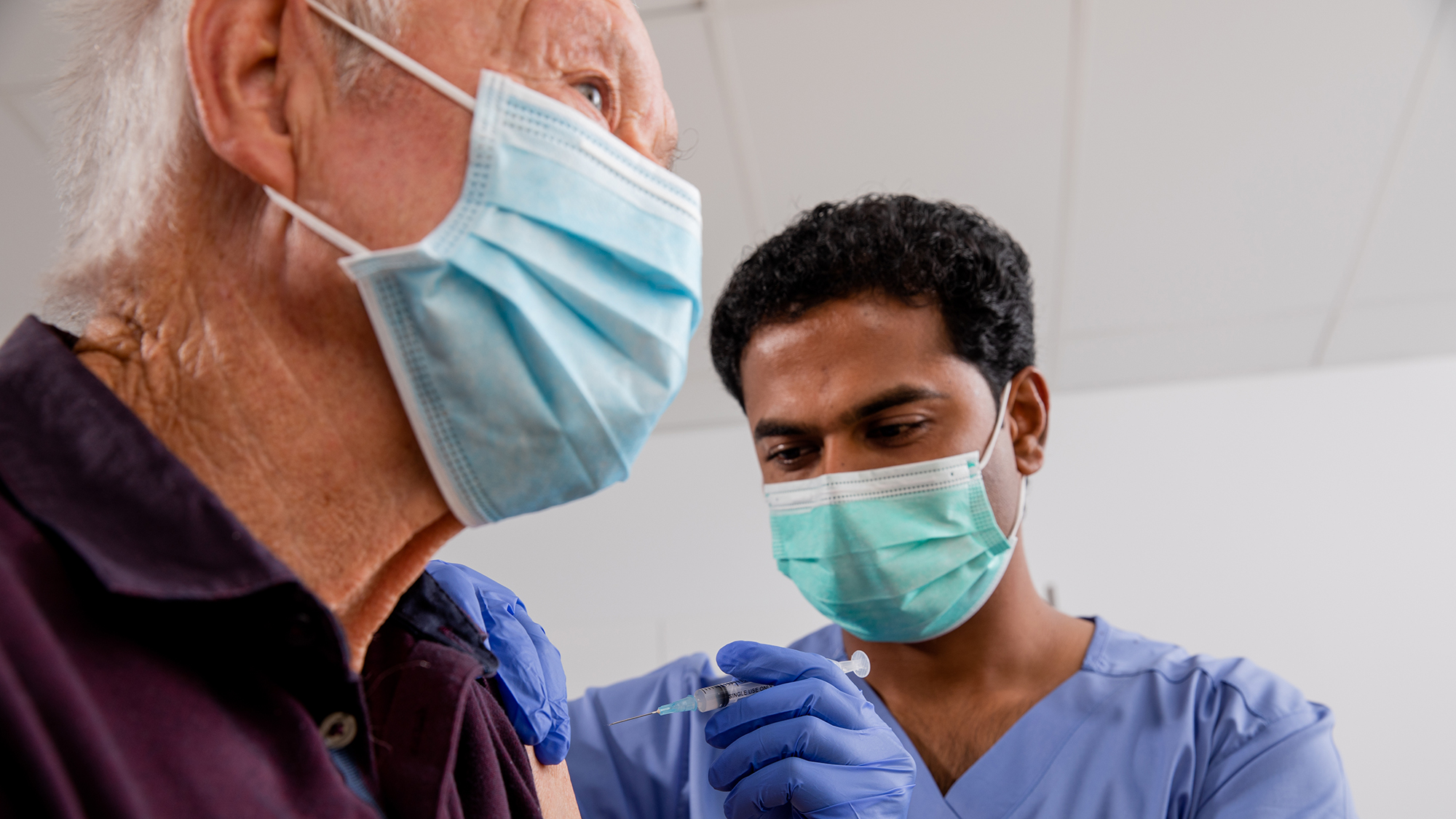 Barrières bij (kwetsbare) ouderen voor bezoek tandartspraktijk; griepprikmomentum als vindplaats