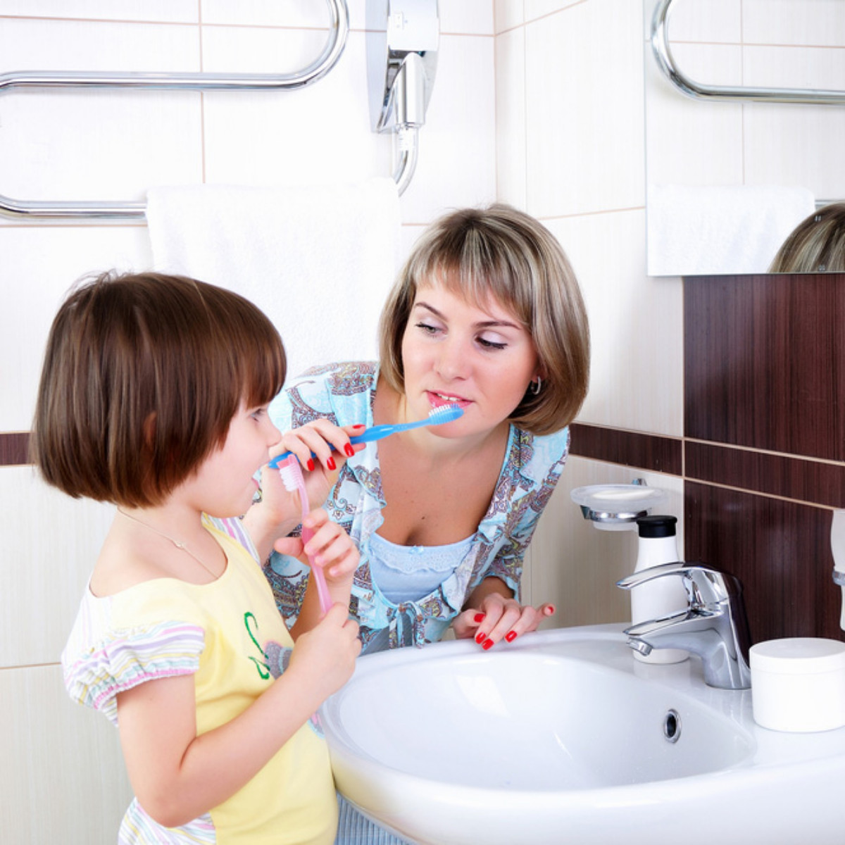 De invloed van het gezin op de mondgezondheid van kinderen. Een kijkje achter de voordeur